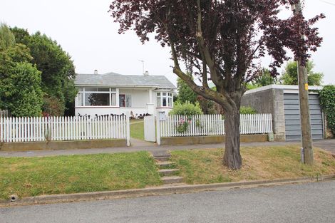 Photo of property in 16 Greta Street, South Hill, Oamaru, 9400