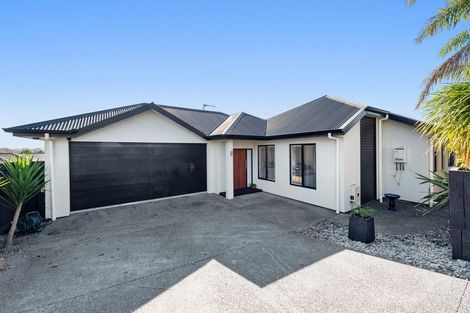 Photo of property in 131h Rototuna Road, Rototuna, Hamilton, 3210