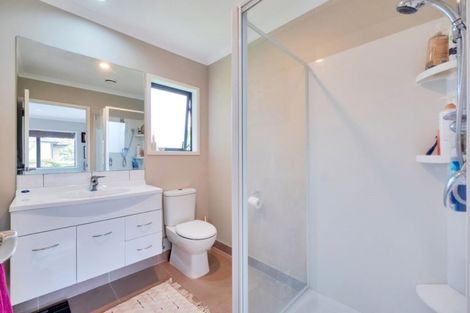 Photo of property in 38 Raabia Close, Parakai, 0830