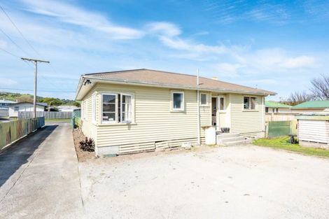 Photo of property in 48 Tyndall Road, Outer Kaiti, Gisborne, 4010