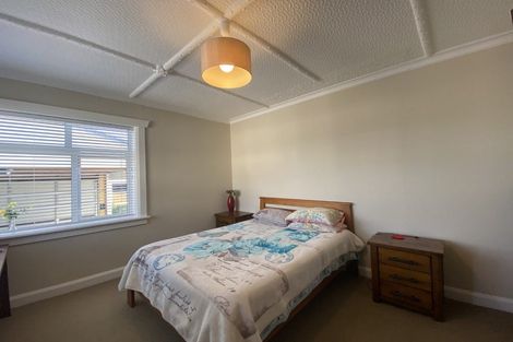 Photo of property in 25a Tukapa Street, Westown, New Plymouth, 4310