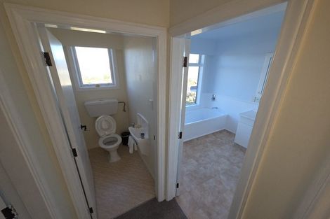 Photo of property in 35 Acacia Avenue, Maungaraki, Lower Hutt, 5010