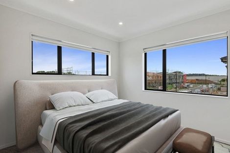 Photo of property in 53 Periko Way, Takanini, 2112