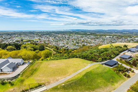 Photo of property in 17 Te Roera Drive, Taradale, Napier, 4112