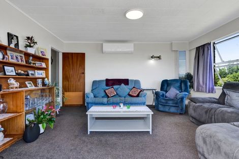 Photo of property in 16 Darwin Crescent, Spotswood, New Plymouth, 4310