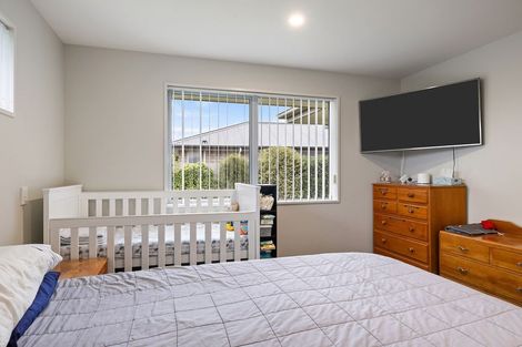 Photo of property in 1 Keeper Close, Woodend, 7610