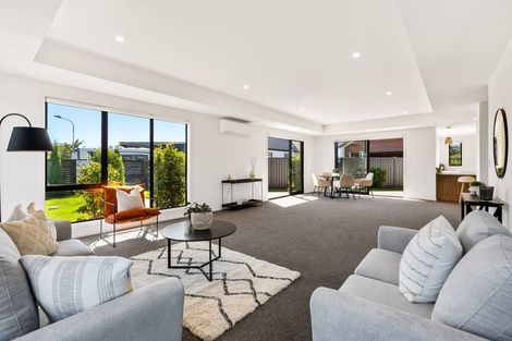 Photo of property in 12 Mellay Mews, Mosgiel, 9024