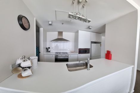 Photo of property in Montreaux Apartments, 2j/164 The Terrace, Wellington Central, Wellington, 6011