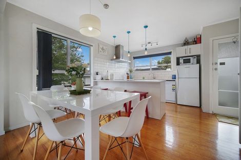 Photo of property in 1/1 Scotts Road, Manurewa East, Auckland, 2102