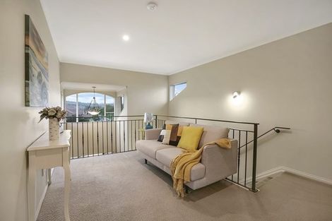 Photo of property in 15 Monash Place, Flat Bush, Auckland, 2016