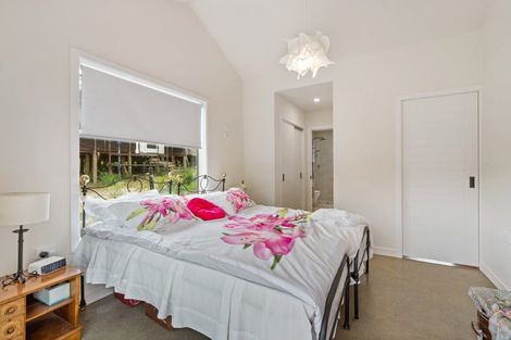 Photo of property in 26 Irvine Street, Lawrence, 9532