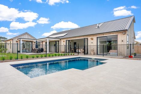 Photo of property in 9 Awanui Crescent, Matakana, Warkworth, 0985