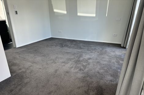 Photo of property in 19 Taupo Street, Green Bay, Auckland, 0604