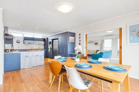 Photo of property in 221 Vipond Road, Stanmore Bay, Whangaparaoa, 0932