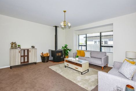 Photo of property in 266 Wainoni Road, Avondale, Christchurch, 8061