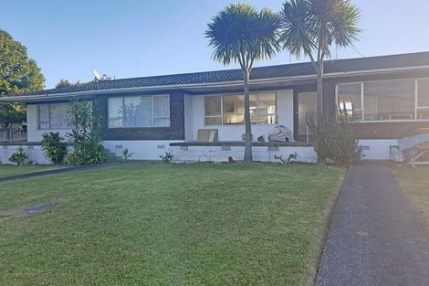 Photo of property in 1/1 Greenock Road, Ranui, Auckland, 0612