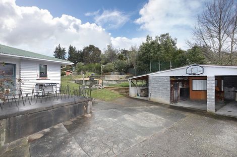 Photo of property in 34 Milne Street, Hunterville, 4730