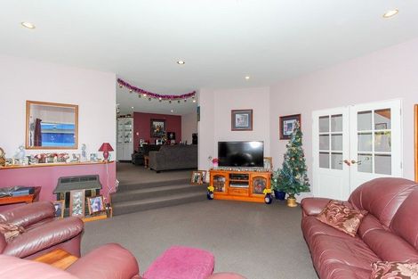 Photo of property in 40b Karina Road, Merrilands, New Plymouth, 4312