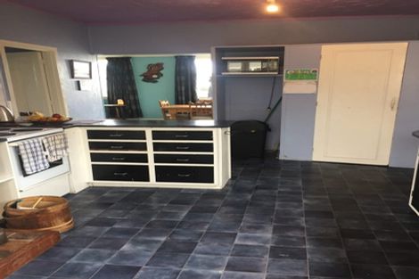 Photo of property in 15 Coronation Street, Waimate, 7924