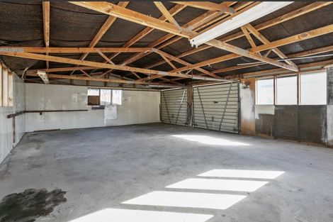 Photo of property in 6 Pureora Place, Clendon Park, Auckland, 2103