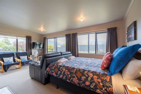 Photo of property in 21 Pop Andrew Drive, Te Anau, 9600