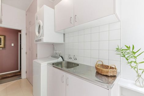 Photo of property in 34 Torwood Road, Khandallah, Wellington, 6035