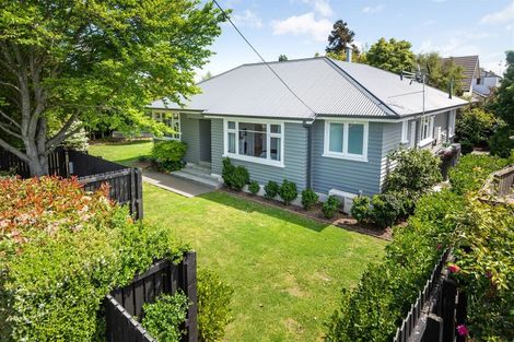 Photo of property in 98 Hamilton Avenue, Ilam, Christchurch, 8041