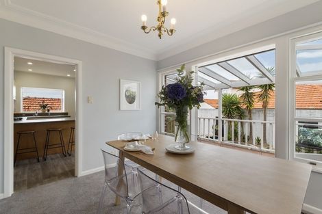 Photo of property in 31 Norwood Road, Bayswater, Auckland, 0622