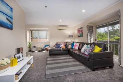 Photo of property in 86 Leeward Drive, Whitby, Porirua, 5024