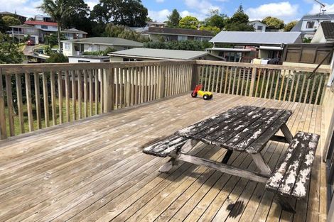 Photo of property in 463 Don Buck Road, Massey, Auckland, 0614
