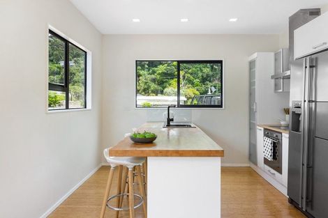 Photo of property in 53 Cluny Road, Plimmerton, Porirua, 5026