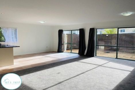 Photo of property in 13 Volante Avenue, Wattle Downs, Auckland, 2103