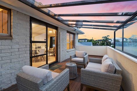 Photo of property in 1/12 Bungalow Avenue, Point Chevalier, Auckland, 1022