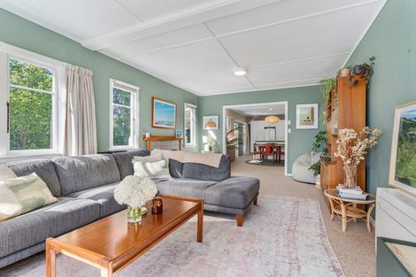 Photo of property in 70 Park Road, Carterton, 5713