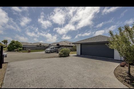 Photo of property in 10 Puhara Avenue, Parklands, Christchurch, 8083