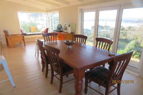 Photo of property in 25 View Road, Shelly Park, Auckland, 2014