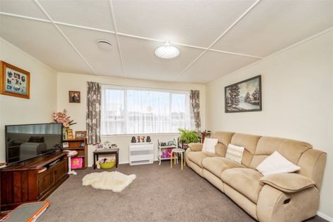 Photo of property in 22 Mcguire Street, Hawera, 4610