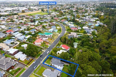Photo of property in 30 Glen Marine Parade, Glendene, Auckland, 0602