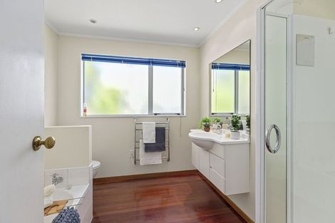 Photo of property in 1 Mervyn Place, Plimmerton, Porirua, 5026