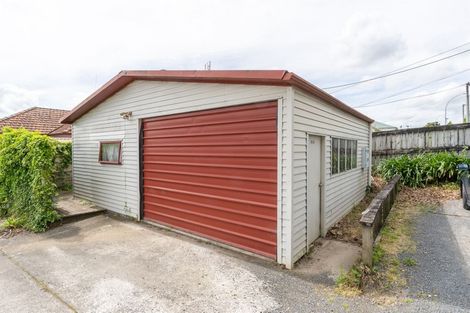 Photo of property in 94 Forest Lake Road, Forest Lake, Hamilton, 3200