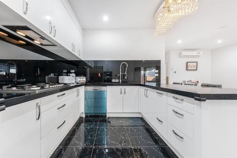 Photo of property in 14 Fong Road, Flat Bush, Auckland, 2019