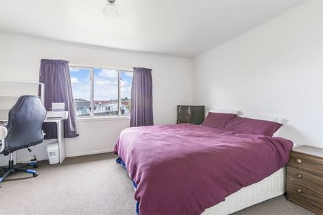 Photo of property in 30 Albatross Road, Red Beach, 0932