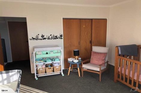 Photo of property in 82 Tukapa Street, Westown, New Plymouth, 4310