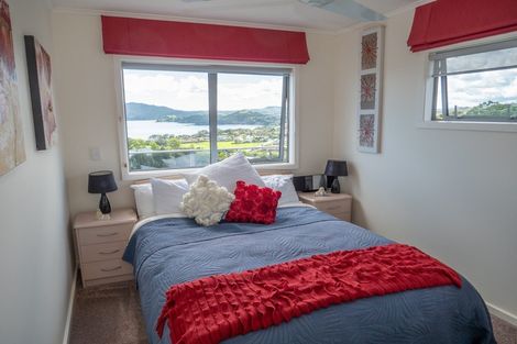 Photo of property in 5 Nancy Wake Place, Cable Bay, 0420