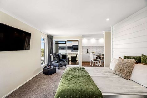 Photo of property in 1 Alfred Street, Westshore, Napier, 4110