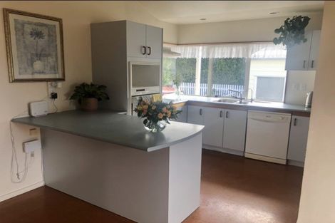 Photo of property in 295a Vipond Road, Stanmore Bay, Whangaparaoa, 0932