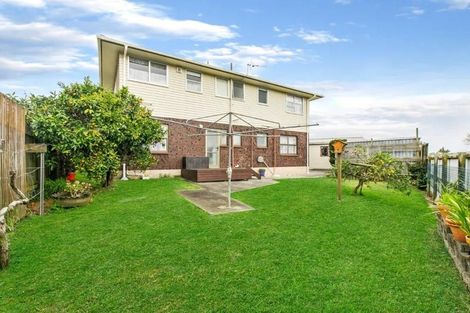 Photo of property in 15 Tangelo Place, Bucklands Beach, Auckland, 2012