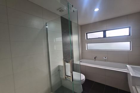 Photo of property in 21a Dallinghoe Crescent, Milford, Auckland, 0620