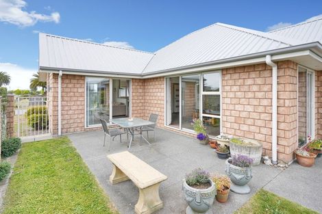 Photo of property in 32 Sovereign Boulevard, Kaiapoi, 7630