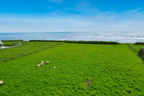 Photo of property in 59 Anglers Avenue, Warea, New Plymouth, 4381